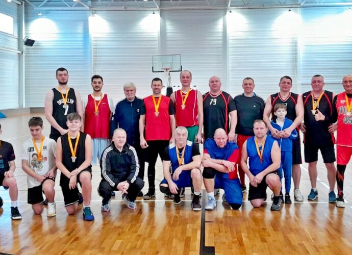 Ветераны БК «Арсенал» выиграли турнир в Ясногорске