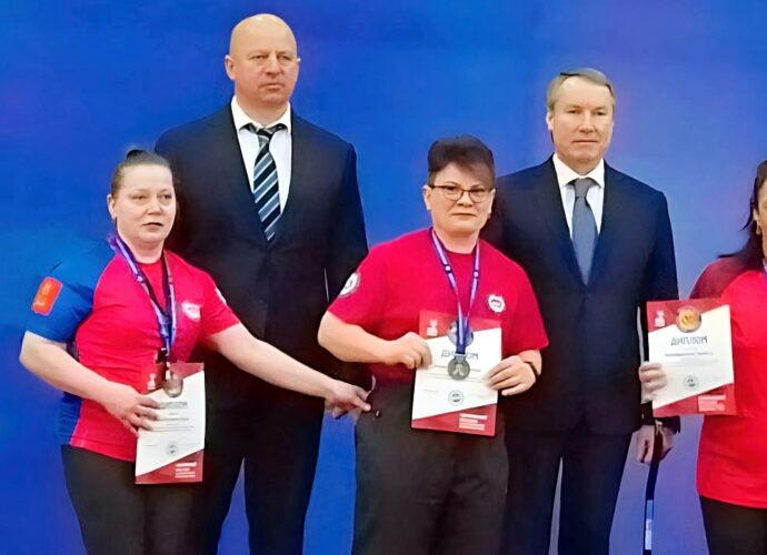 Светлана Кузнецова – чемпионка России по армрестлингу