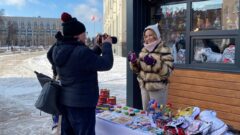 Команда ВГИКа снимает фильм о тульской художнице Команда ВГИКа снимает фильм о тульской художнице