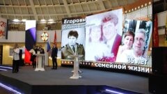 В Тульском музее оружия устроили «Армейскую свадьбу»