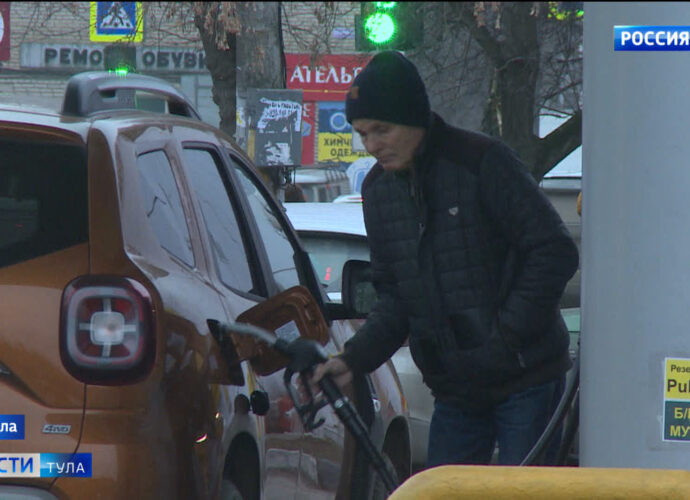 Я возмущён: Цены на бензин в Тульской области шкалят