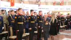 Фронтовикам вручены знаки Почетного гражданина города-героя Тулы Фронтовикам вручены знаки Почетного гражданина города-героя Тулы
