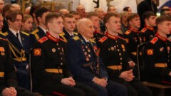 Фронтовикам вручены знаки Почетного гражданина города-героя Тулы Фронтовикам вручены знаки Почетного гражданина города-героя Тулы