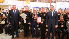Фронтовикам вручены знаки Почетного гражданина города-героя Тулы Фронтовикам вручены знаки Почетного гражданина города-героя Тулы