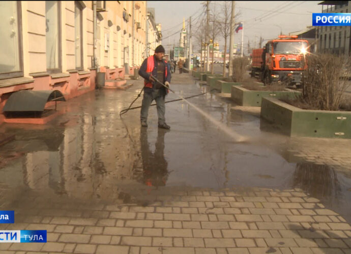 "Хотелось бы чище": Тулу начали отмывать после зимы