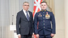 Дмитрий Миляев вручил награды тулякам, приближающим Победу
