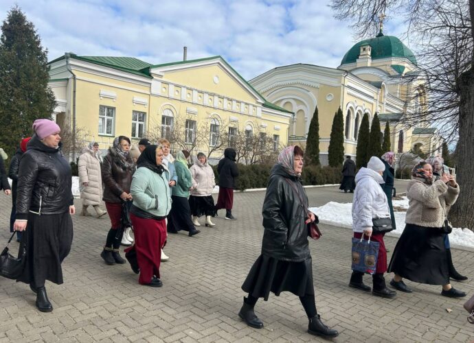 Жëны погибших бойцов посетили Свято-Тихоновский монастырь