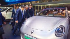 Туляки на автовыставке в Китае посетили стенд компании "Грейт Волл Мотор" Туляки на автовыставке в Китае посетили стенд компании "Грейт Волл Мотор"