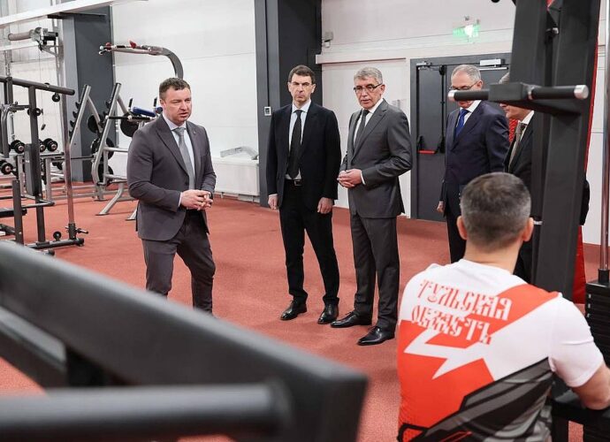 Игорю Щеголеву показали первый в регионе адаптивный тренажерный зал «Новая высота»
