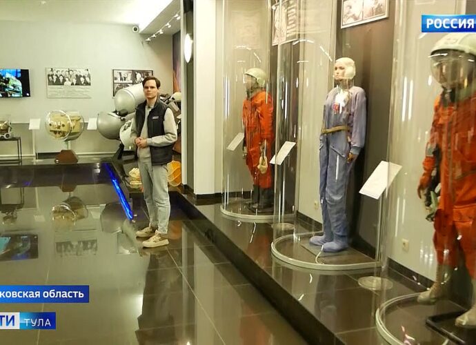 Тульские микрофоны, «птичьи имена» и памперсы: «Вести» узнали об эволюции скафандров