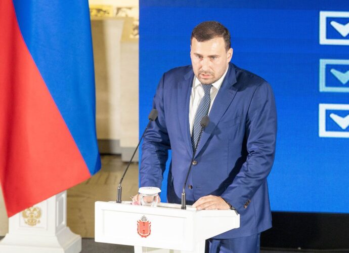 Михаил Пантелеев рассказал об успехах правительства на заседании Тульской областной Думы