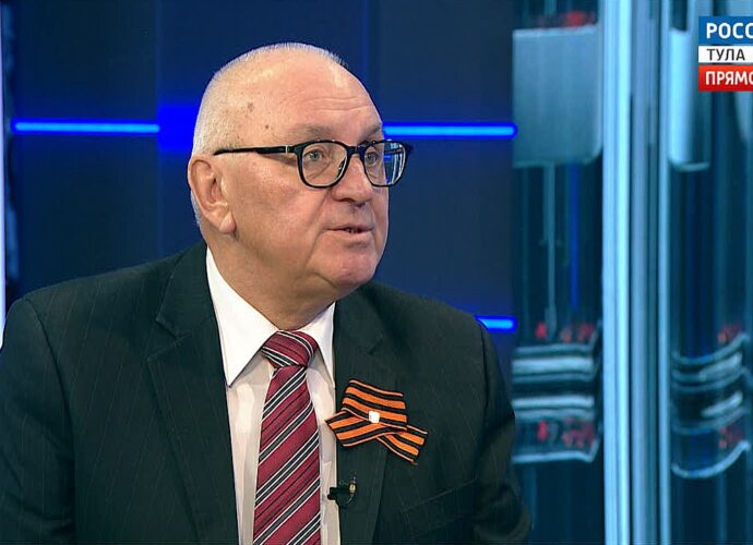 Лев Лосев: Оценки за дисциплину должны быть обязательно