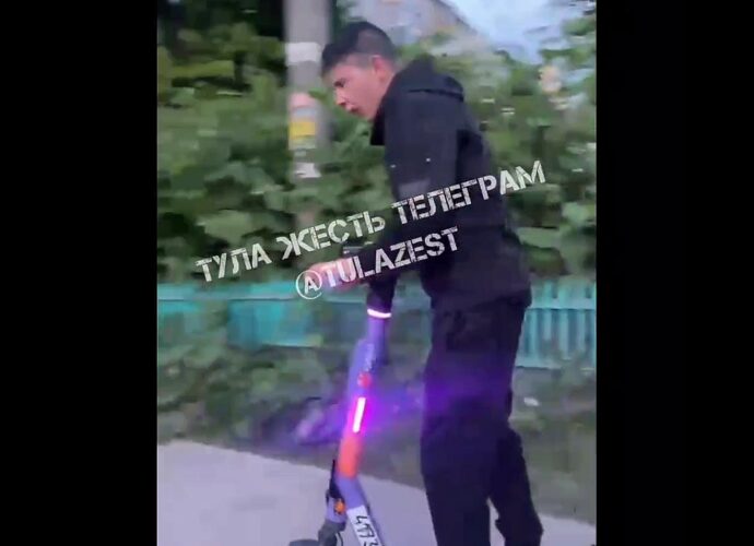 В Туле за ночь не разыскали самокатчика, сбившего бабушку на тротуаре на улице Кауля