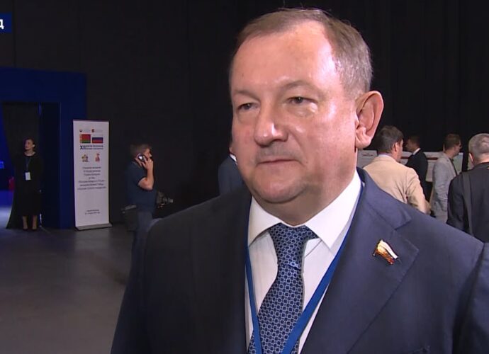 На Форуме регионов России и Беларуси Тулу представлял сенатор Михаил Борщёв