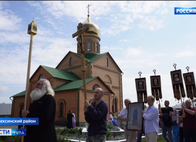 Святая Ефросинья нас всегда слышит: паломники собрались в Казанском монастыре
