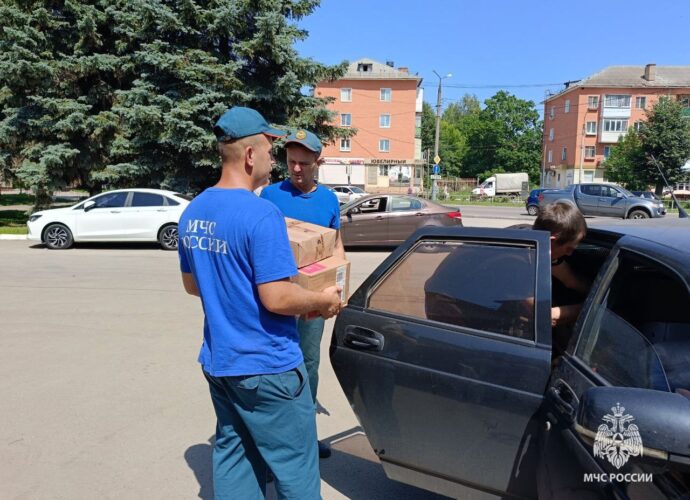 Узловские спасатели отправили гуманитарную помощь защитникам Родины