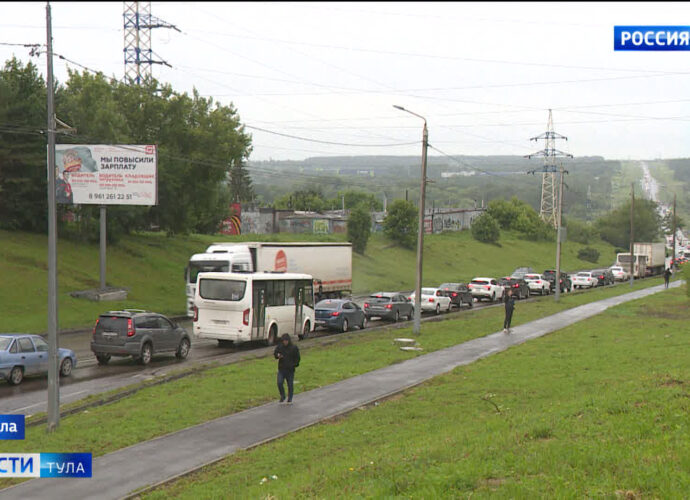 Первый этап работ на участке Калужского шоссе протяженностью 2,5 км планируется завершить до конца ноября 2025 года.