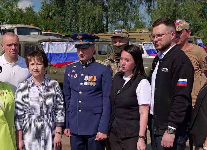 Как щёкинские добровольцы помогают нашим военным