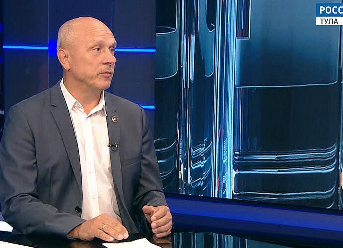 Вадим Баранов объяснил, откуда возникают навалы мусора около контейнерных площадок