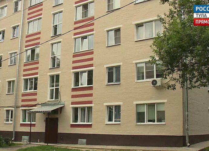 Как сообщил на оперативном совещании губернатор Дмитрий Миляев, объем работ по капитальному ремонту многоквартирных домов в этом году увеличен на 30%, а к настоящему моменту уже выполнено 70% от запланированного на 2025 год.