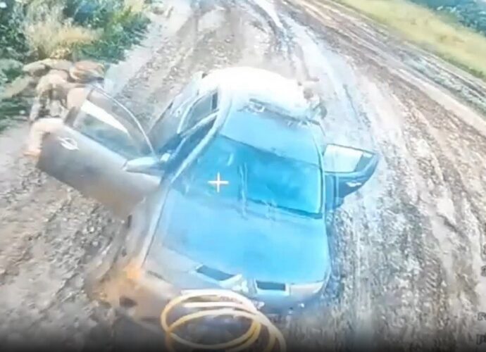 Операторы дронов тульских десантников уничтожили четыре пикапа и миномет ВСУ