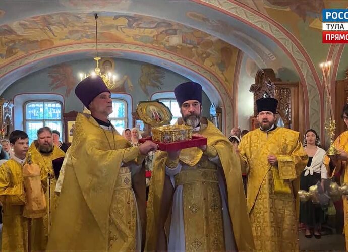Туляки до 20 часов 6 августа могут поклониться мощам Патриарха Тихона