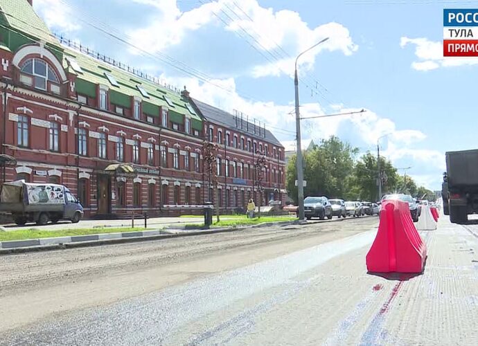 На проспекте Ленина в Туле укладывают 3 слоя асфальта