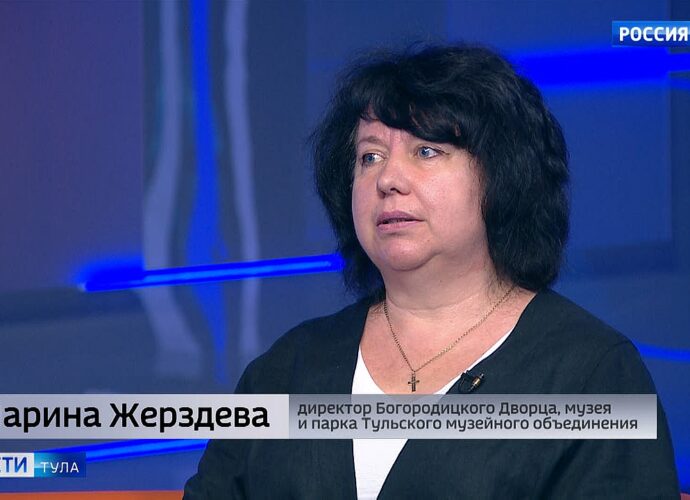 Богородицкий дворец-музей стал площадкой для выставки кинокостюмов