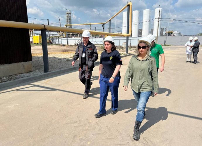 Тульская природоохранная прокуратура провела проверку в Новомосковске после жалоб жителей на неприятный запах.