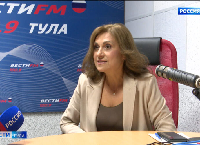 Руководитель службы радиовещания ГТРК «Тула», почётный радист Тамара Соловьёва отмечает юбилей