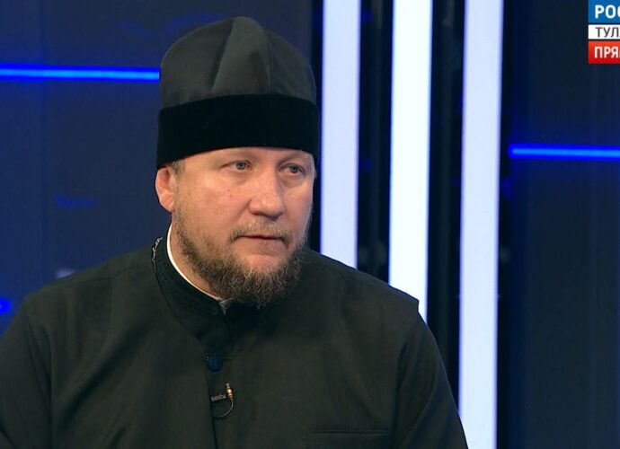 Покров означает, что мы не одни: о празднике Покрова Богородицы рассказал протоиерей Максим Троеглазов