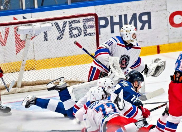 АКМ в овертайме проиграл в Воронеже