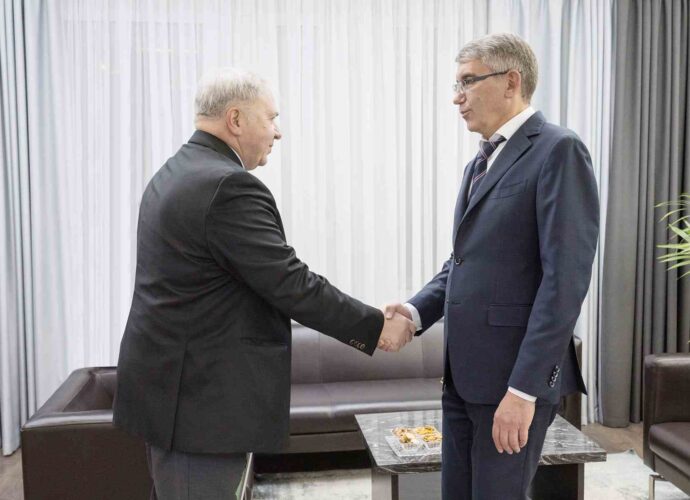 Дмитрий Миляев провел рабочую встречу с председателем комиссии ОП РФ Михаилом Аничкиным