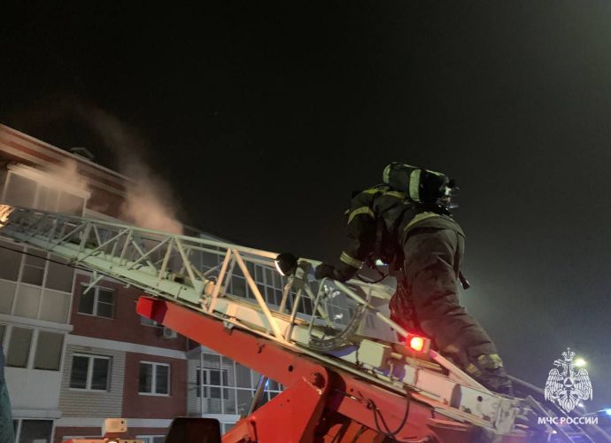 Причиной пожара в Петровском стало неосторожное курение