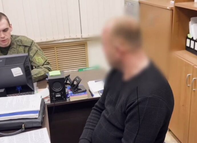 Следственными органами СК России по Тульской области задержан 37-летний житель поселка Куркино, действия которого привели к частичному обрушению подъезда многоквартирного дома.