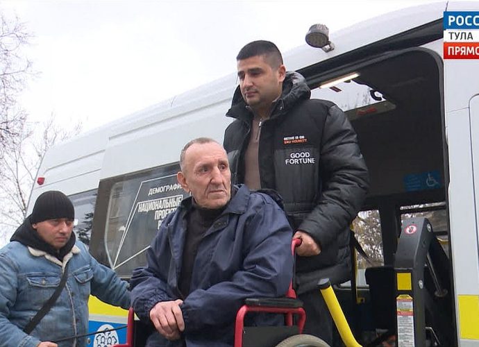 Служба социального такси продолжит обслуживать заявки жителей с инвалидностью в праздничные дни.