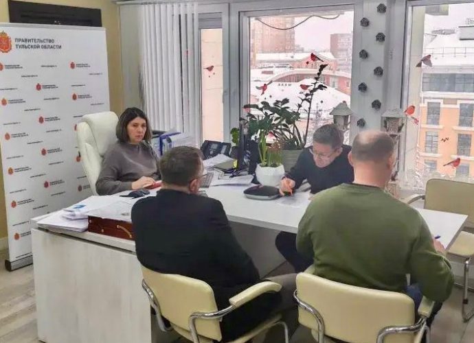 Через мессенджер MAX: власти Тульской области обязали УК оперативно информировать жителей о работе в снегопад