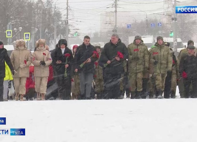 «Современные дети не могут этого понять». В Туле отметили 82 года со дня снятия блокады Ленинграда