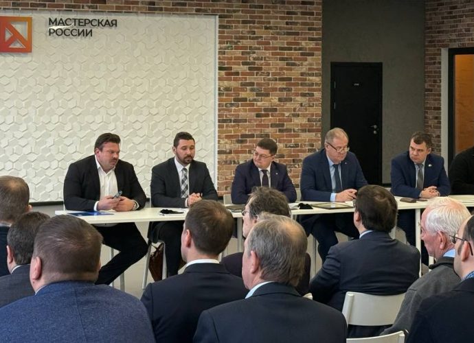 В тульском кластере «Октава» прошло рабочее совещание промышленников региона с руководством головного центра компетенций станкостроения МГТУ «СТАНКИН».
