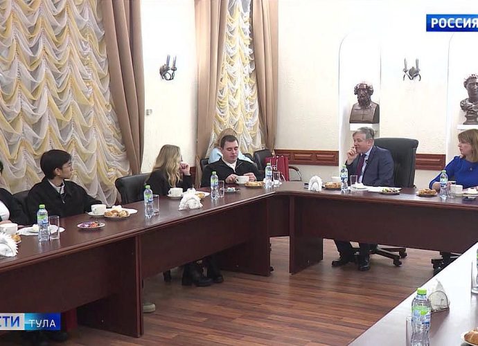 «Познакомились на первом, поженились на четвёртом». Как в Тульской области поддерживают студенческие семьи