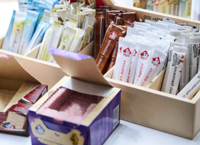 Тульские производители принимают участие в 33-й Международной выставке продуктов питания и напитков «Продэкспо-2026», которая проходит в Москве. 
