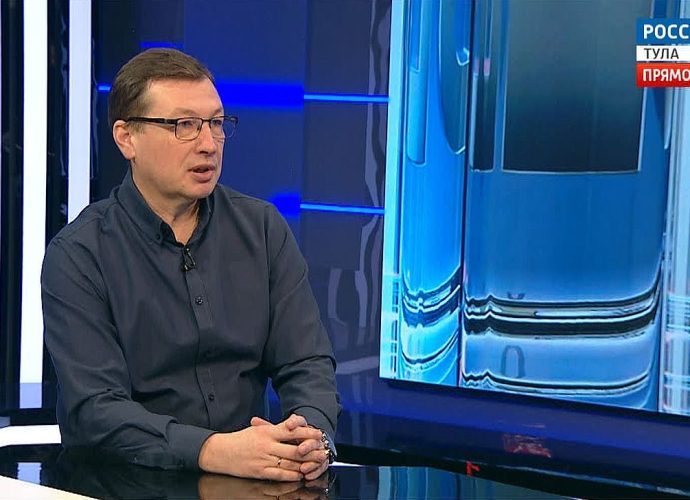 Дирижер Роман Абрамов: Музыка писалась для кино, но мы ушли от видеоряда