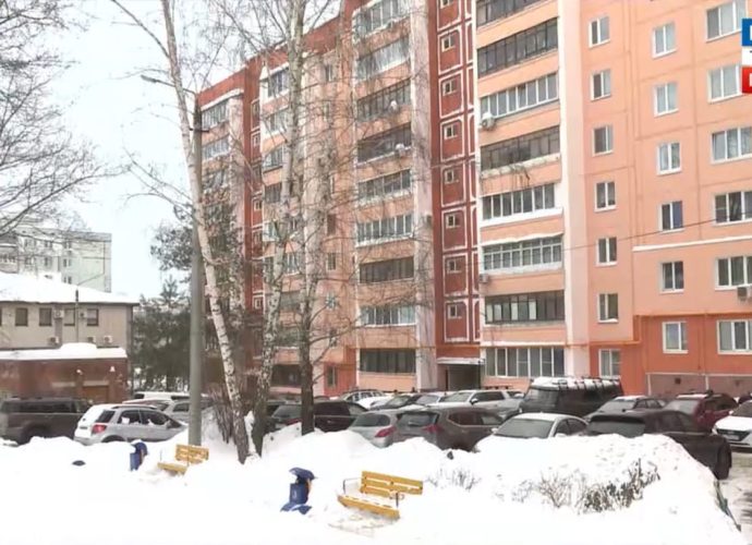Собственники помещений в многоквартирных домах, формирующие фонд капитального ремонта на специальном счете, могут самостоятельно организовать проведение работ. Для этого необходимо выполнить несколько последовательных этапов.