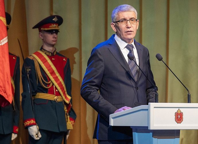Дмитрий Миляев поздравил военных, ветеранов, жителей Тульской области с Днем защитника Отечества
