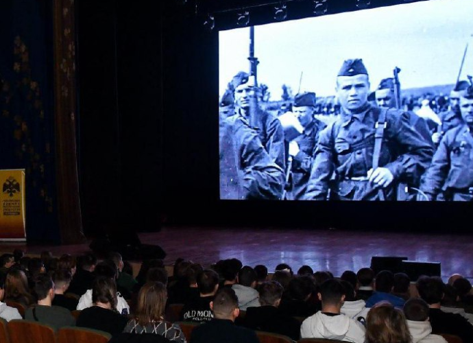 Накануне Дня защитника Отечества в регионе состоялся показ документальной картины «Политрук Астахов».