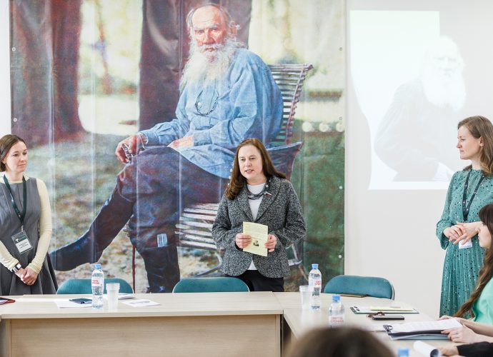 В Ясной Поляне прошли юбилейные детские чтения: юные исследователи представили свои работы