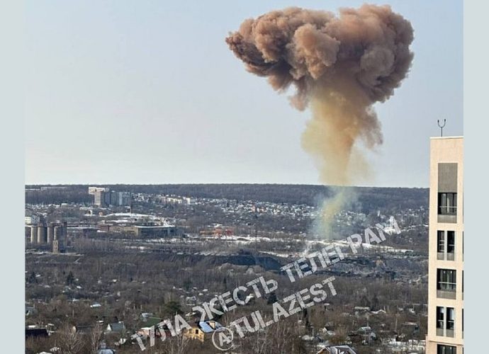 Облако дыма над КМЗ: предприятие работает в штатном режиме