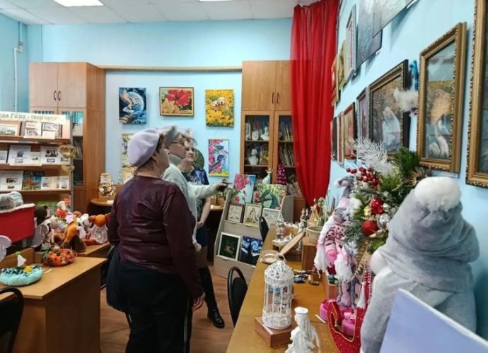 В поселке Косая Гора открылась выставка работ мастеров декоративно-прикладного искусства