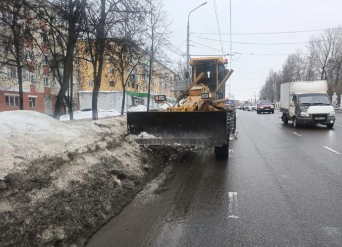 Коммунальные службы Тулы за сутки вывезли 7,5 тысячи кубометров снега