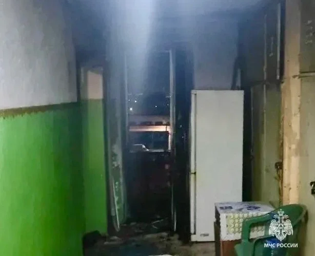 При пожаре в общежитии на Металлургов в Туле эвакуировали 12 человек